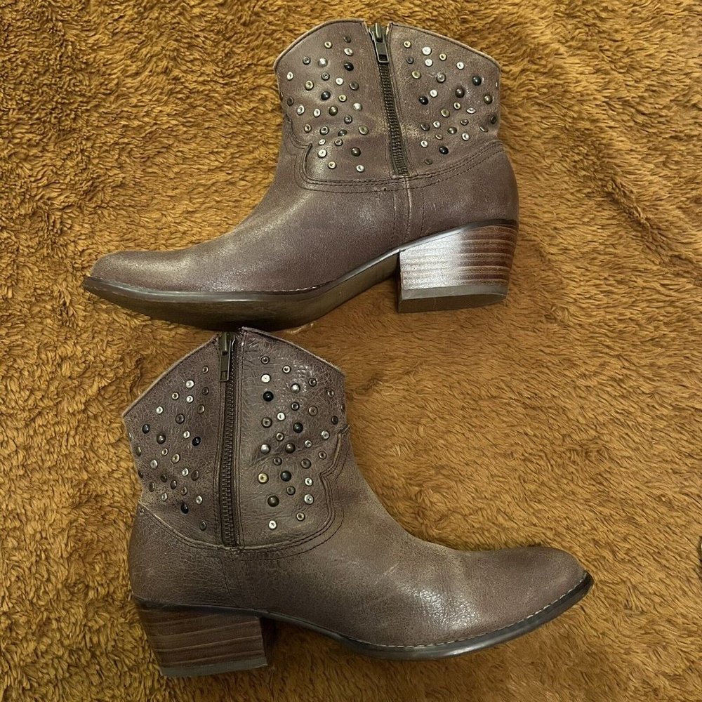 WHITE MOUNTAIN Brown Distressed Leather Rocky Studded Side Zip Ankle Boots 9.5M